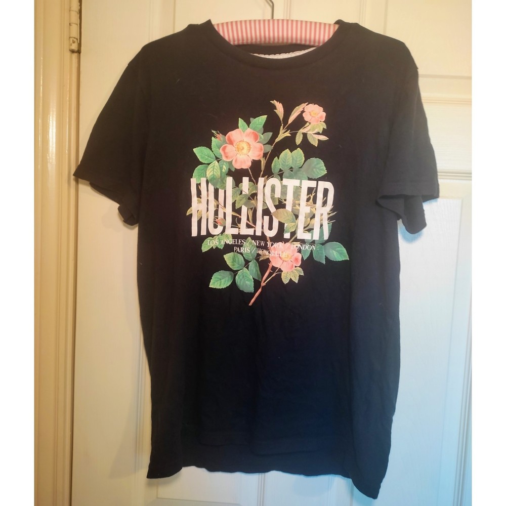 Hollister California Women's T-shirt Medium Size